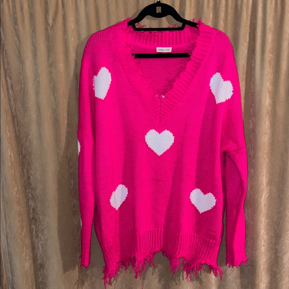 Main Strip Fuchsia Knit Top with white Hearts